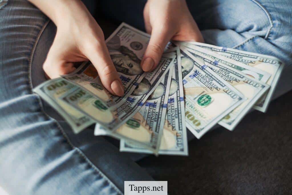fan of 100 U.S. dollar banknotes